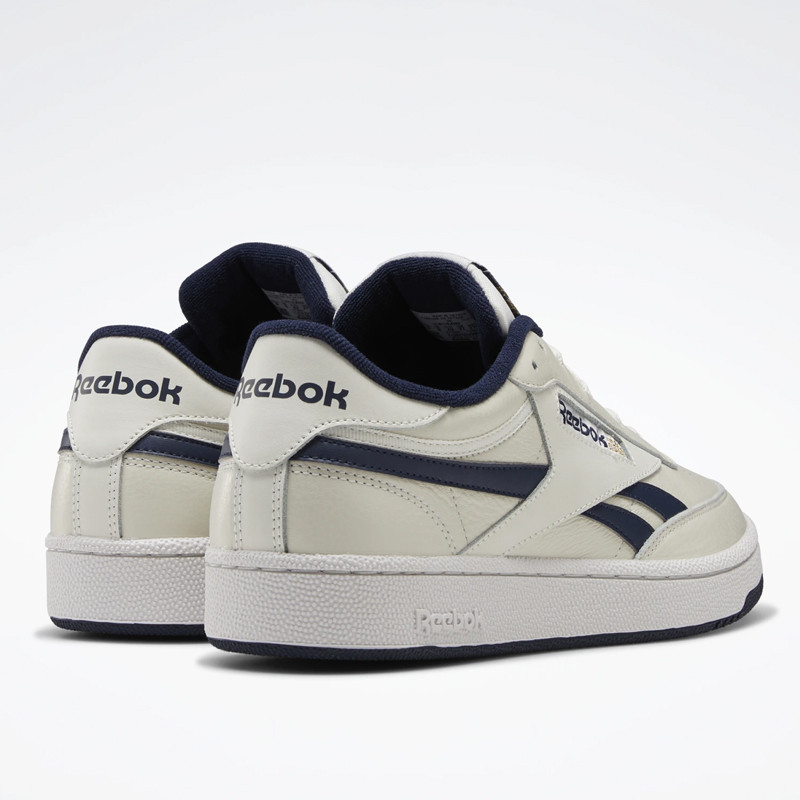 SEPATU SNEAKERS REEBOK Club C Revenge