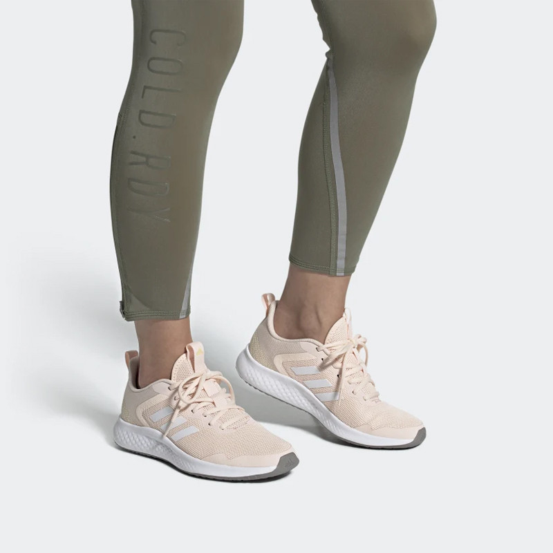 Wmns Fluidstreet foto 4