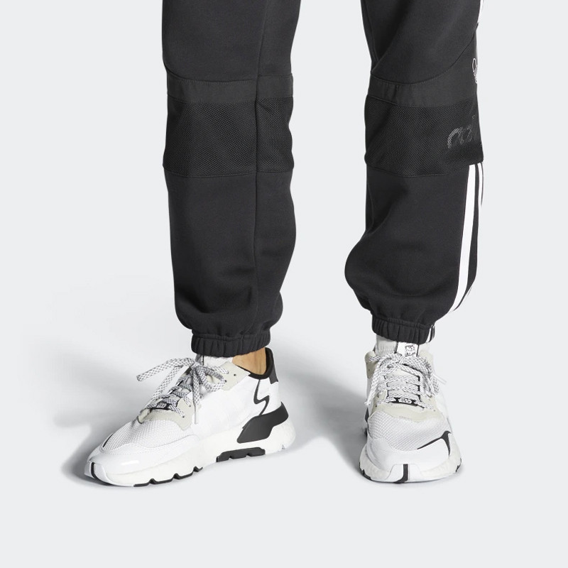 SEPATU SNEAKERS ADIDAS Nite Jogger X Star Wars Storm Trooper