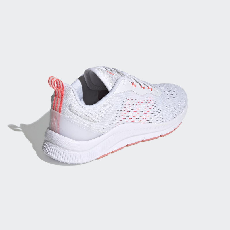SEPATU TRAINING ADIDAS Wmns Novamotion