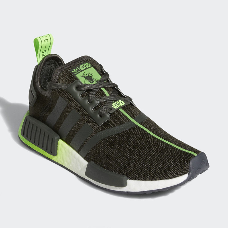 SEPATU SNEAKERS ADIDAS NMD_R1 X Star Wars Yoda