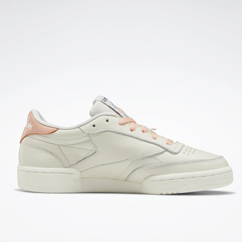 SEPATU SNEAKERS REEBOK Wmns Club C 85 Valentine's Day