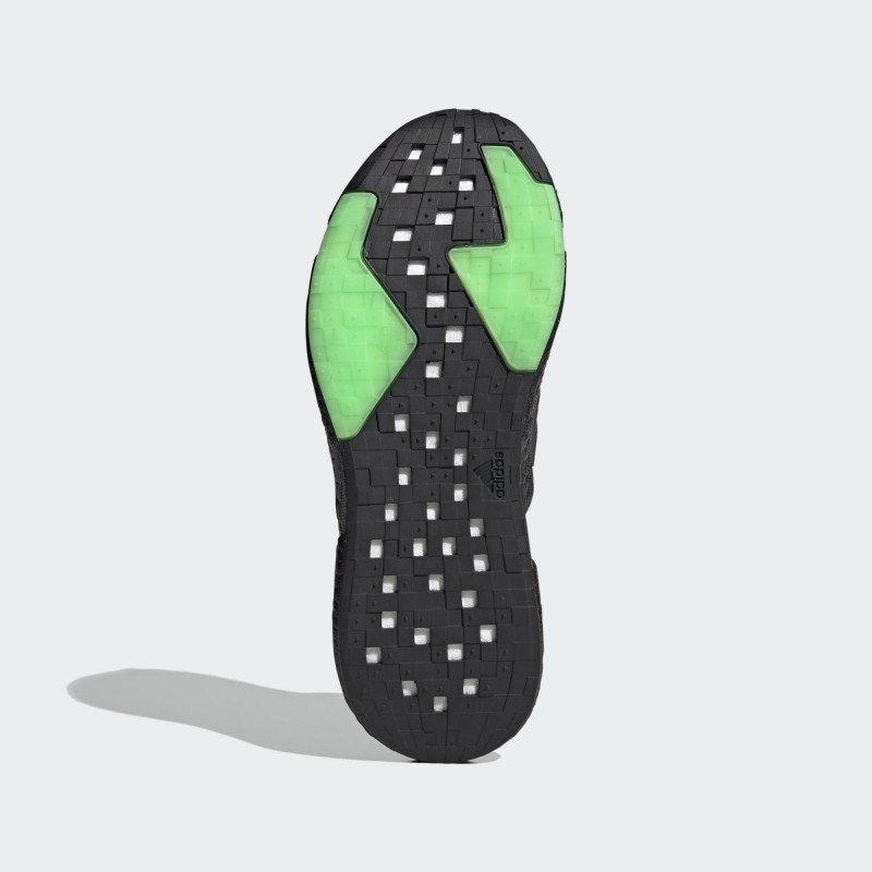SEPATU LARI ADIDAS X9000L4