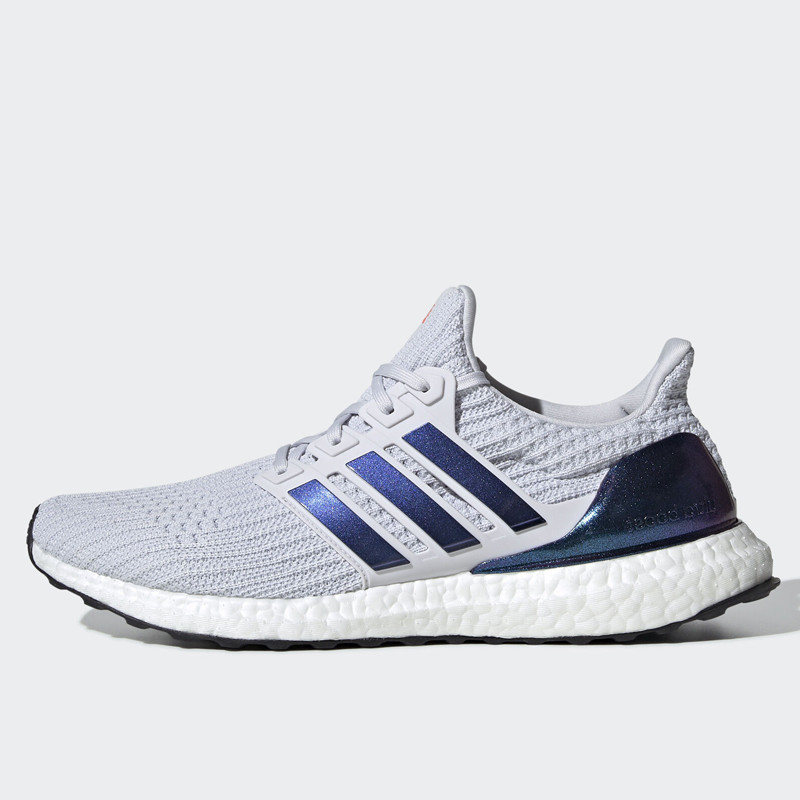 SEPATU LARI ADIDAS Ultraboost