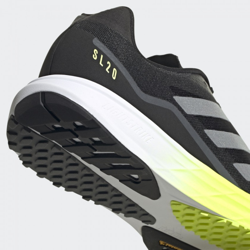 SEPATU LARI ADIDAS SL20