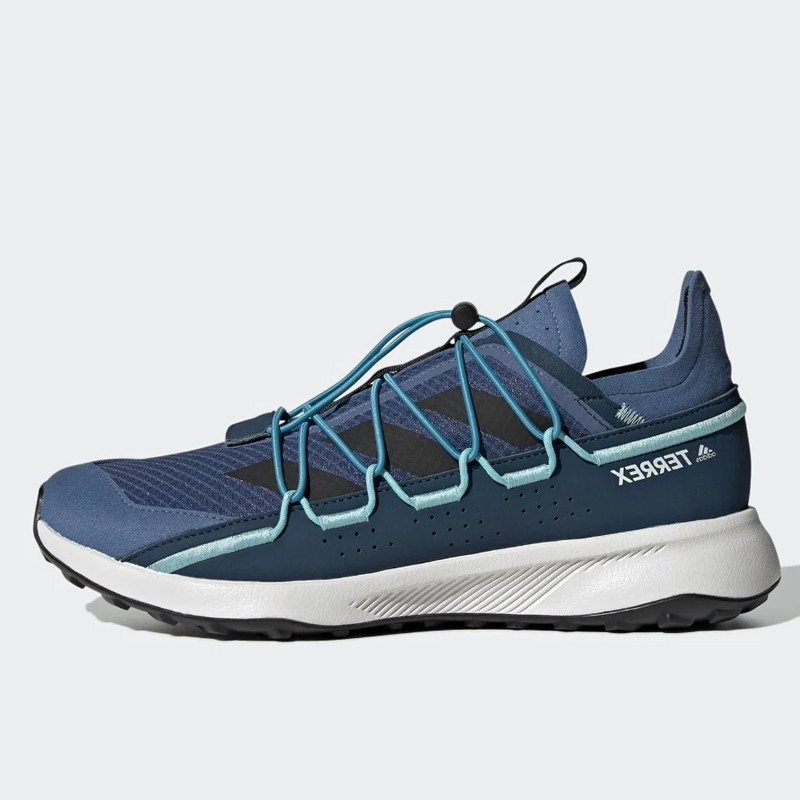 SEPATU TRAIL ADIDAS Travel Terrex Voyager 21