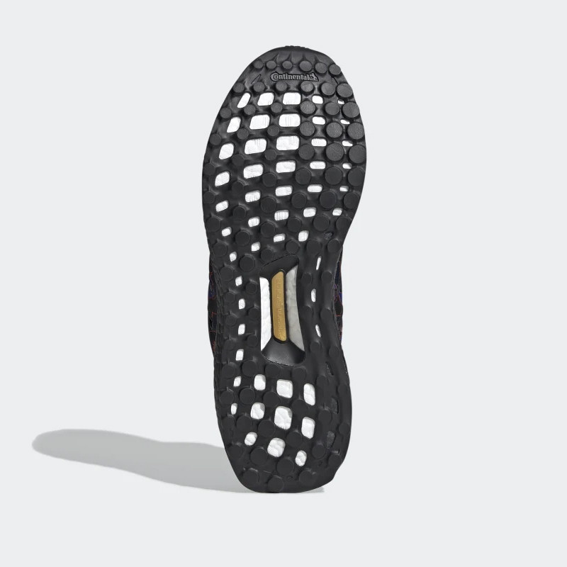 SEPATU LARI ADIDAS Ultraboost DNA