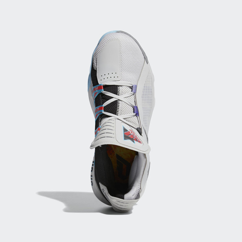SEPATU BASKET ADIDAS Dame 6 Playoffs
