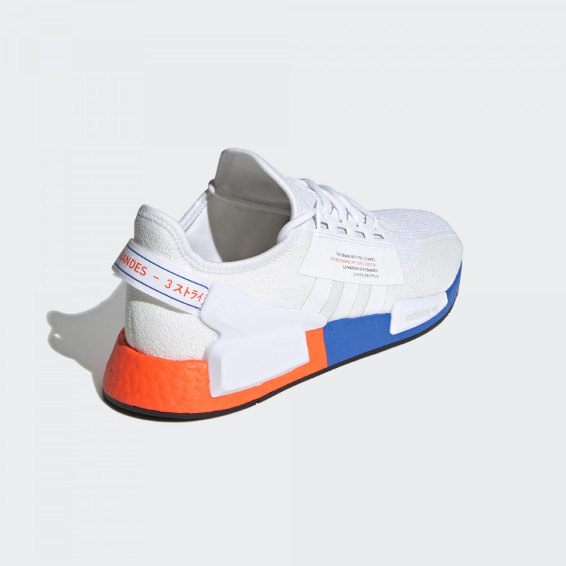 SEPATU SNEAKERS ADIDAS NMD_R1 V2