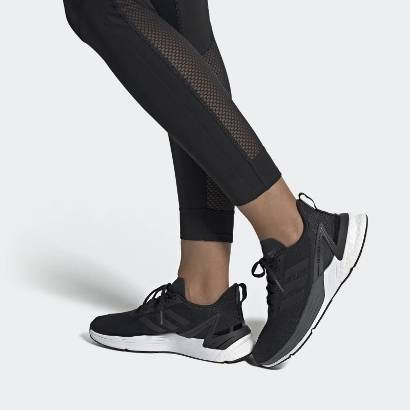 SEPATU LARI ADIDAS Wmns Response Super