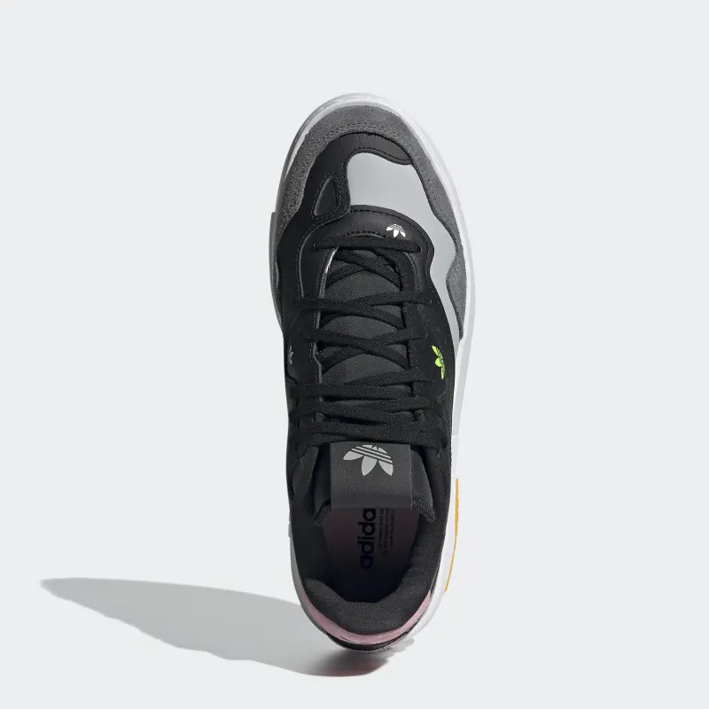 SEPATU SNEAKERS ADIDAS Wmns Supercourt XX