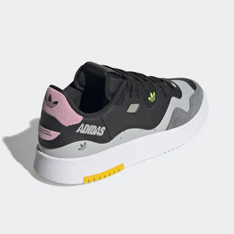 SEPATU SNEAKERS ADIDAS Wmns Supercourt XX