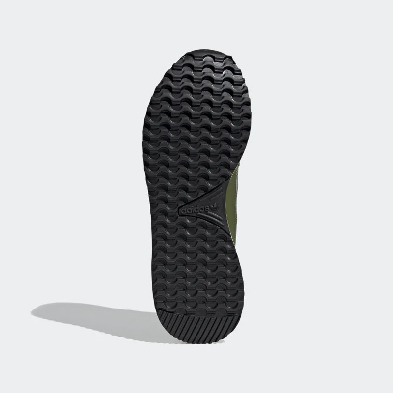 SEPATU SNEAKERS ADIDAS ZX 700 HD