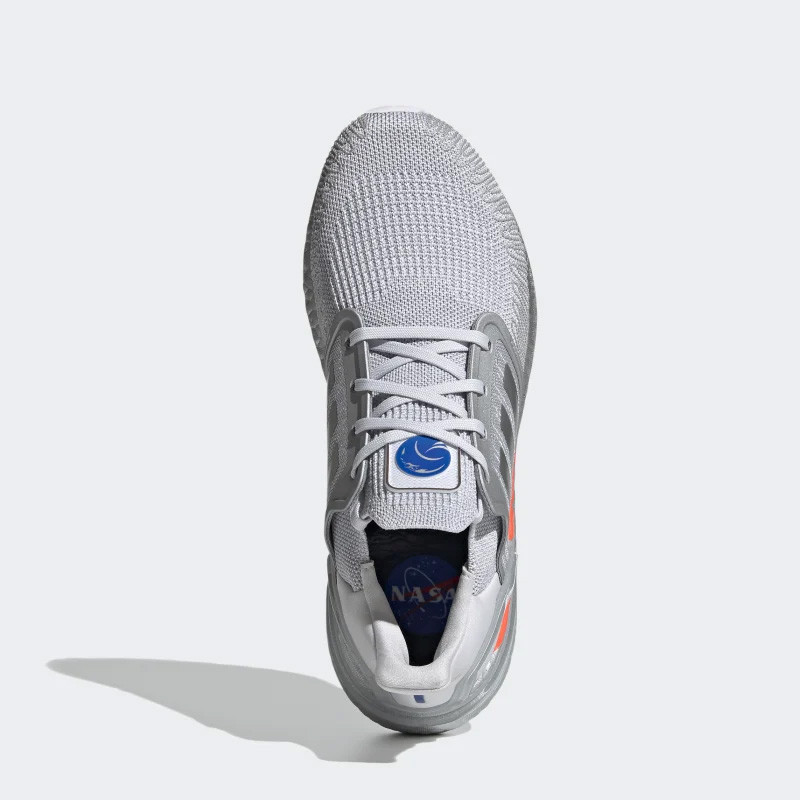 SEPATU LARI ADIDAS Ultraboost 20 DNA