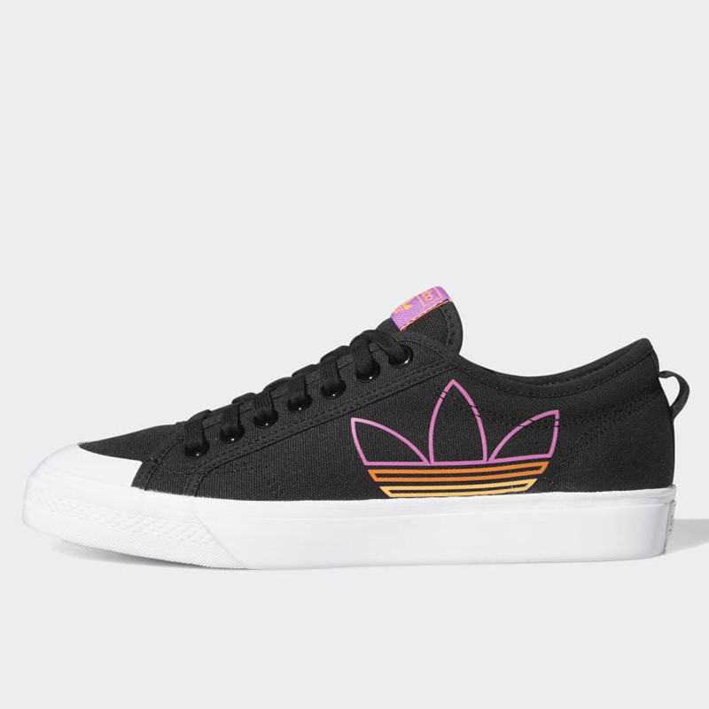 SEPATU SNEAKERS ADIDAS Nizza Trefoil