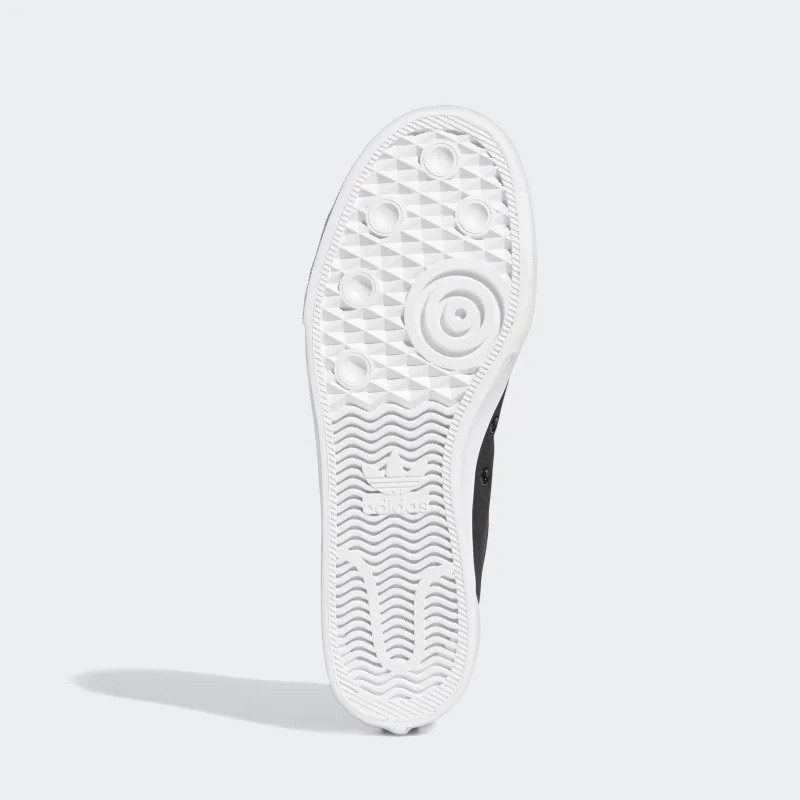 SEPATU SNEAKERS ADIDAS Nizza Trefoil