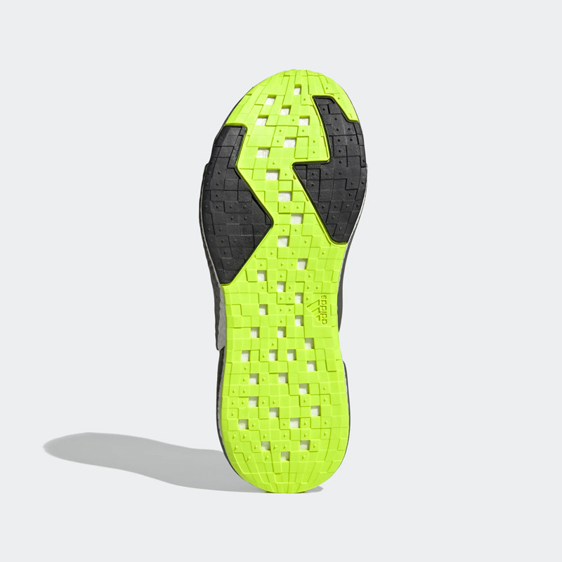 SEPATU LARI ADIDAS X9000L4