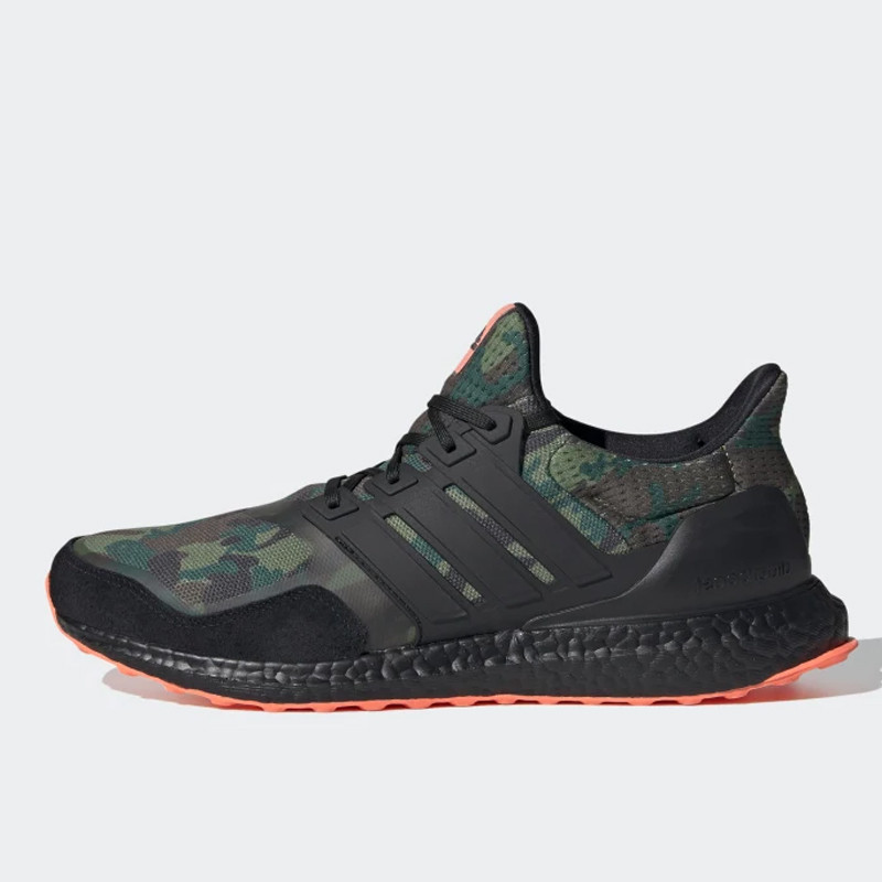 SEPATU LARI ADIDAS Ultraboost