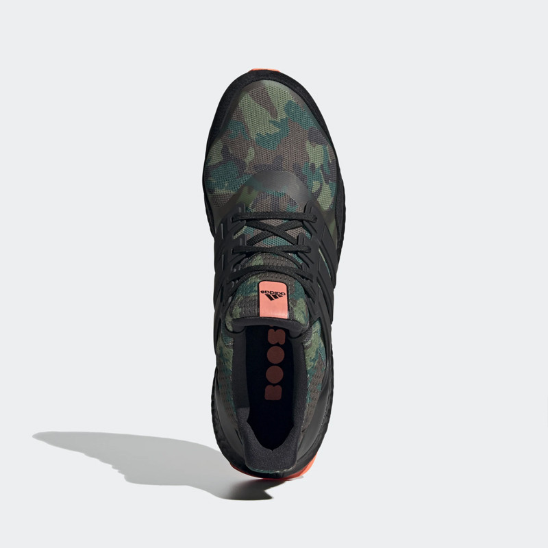 SEPATU LARI ADIDAS Ultraboost