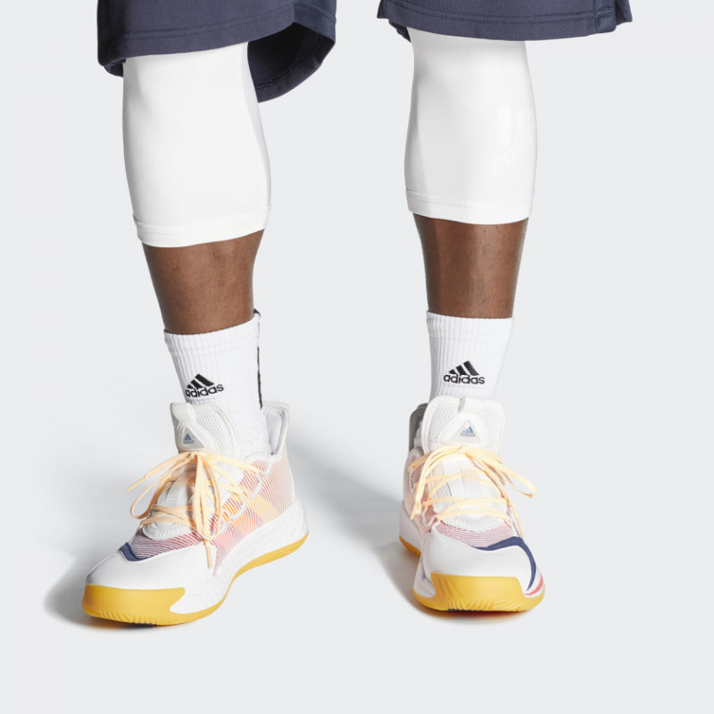 SEPATU BASKET ADIDAS Pro Boost Low GCA