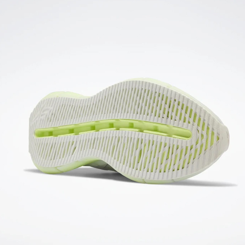 SEPATU LARI REEBOK Wmns Zig Kinetica 21