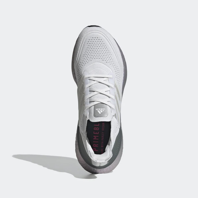 SEPATU LARI ADIDAS Ultraboost 21