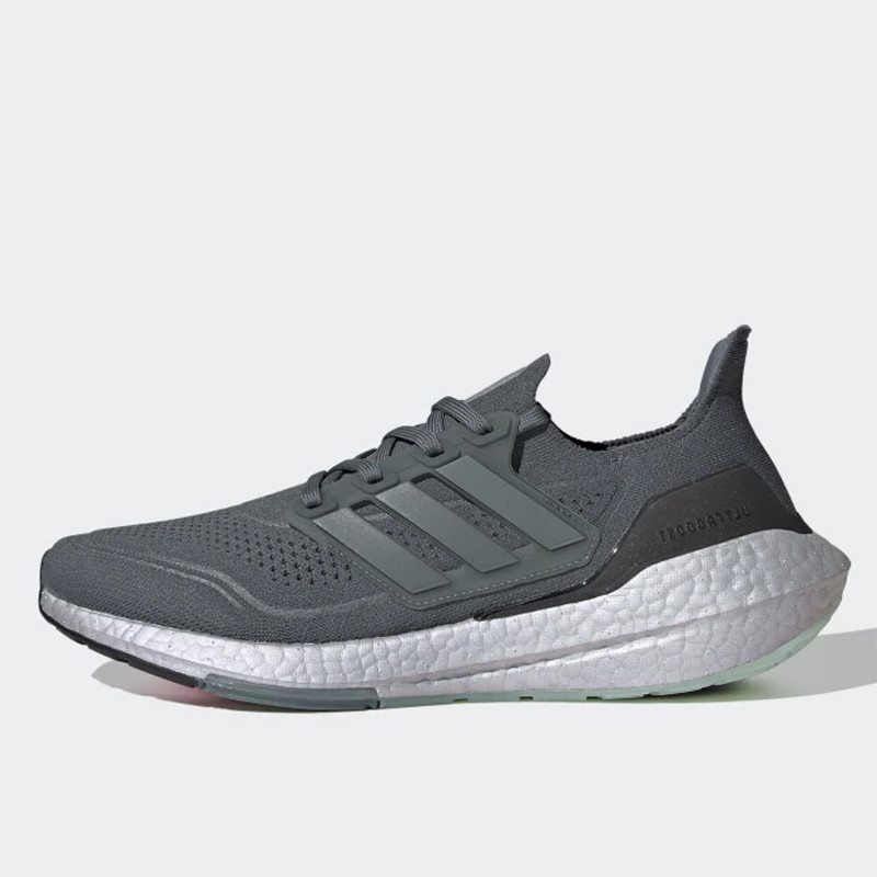 SEPATU LARI ADIDAS Ultraboost 21
