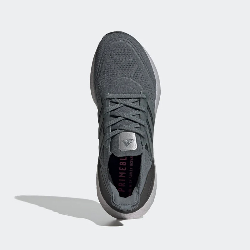 SEPATU LARI ADIDAS Ultraboost 21