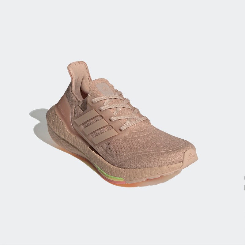 SEPATU LARI ADIDAS Wmns Ultraboost 21