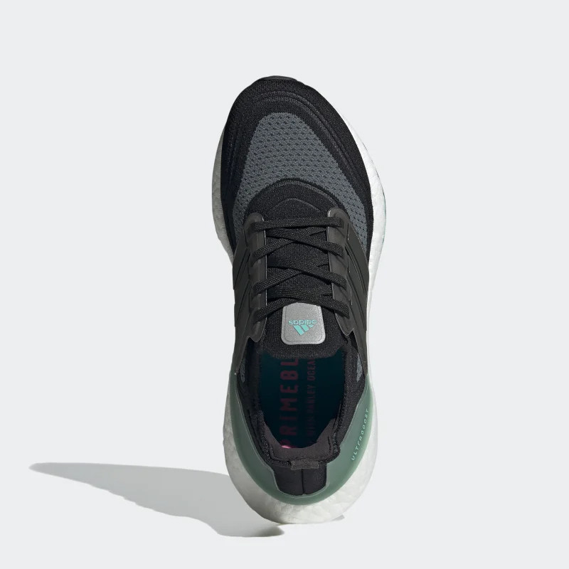 SEPATU LARI ADIDAS Wmns Ultraboost 21
