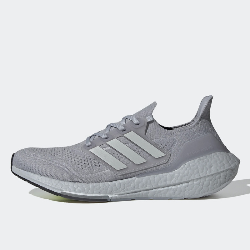 SEPATU LARI ADIDAS Ultraboost 21