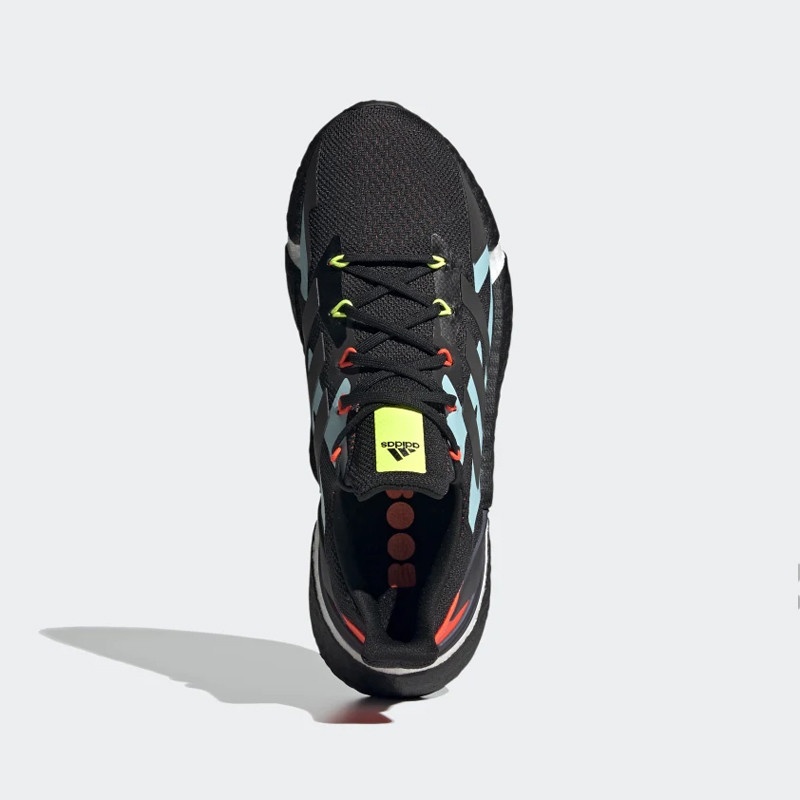 SEPATU LARI ADIDAS X9000L4