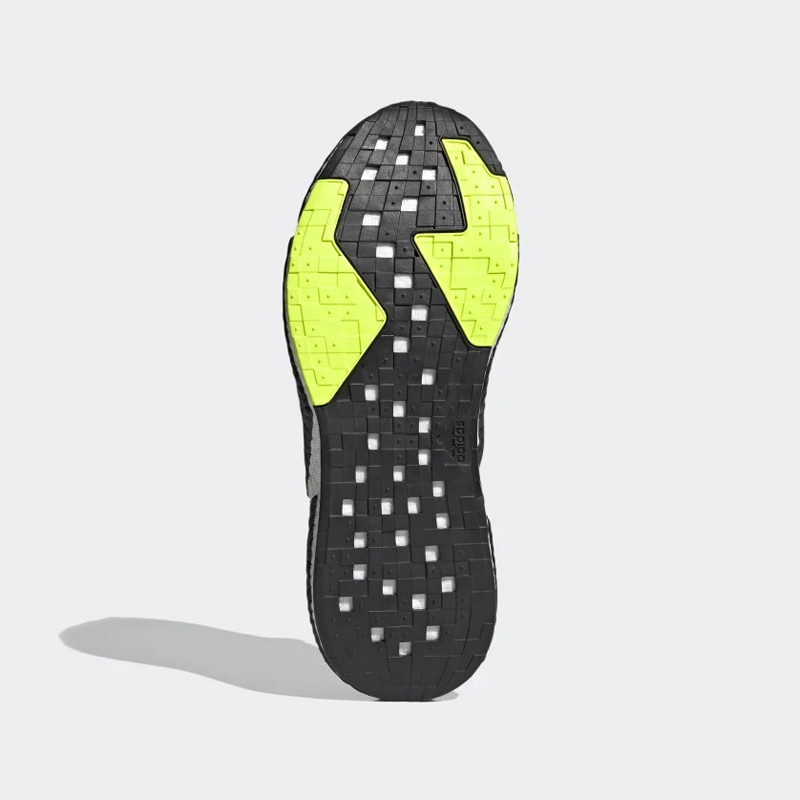 SEPATU LARI ADIDAS X9000L4