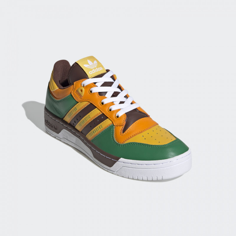 SEPATU SNEAKERS ADIDAS X Human Made Rivalry Low