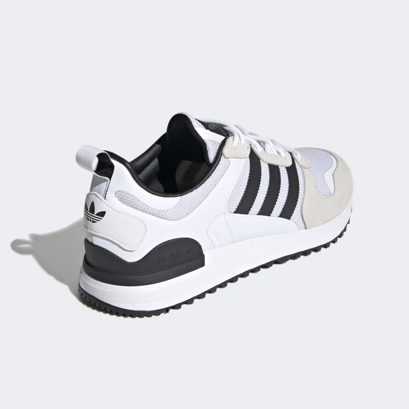 SEPATU SNEAKERS ADIDAS ZX 700 HD