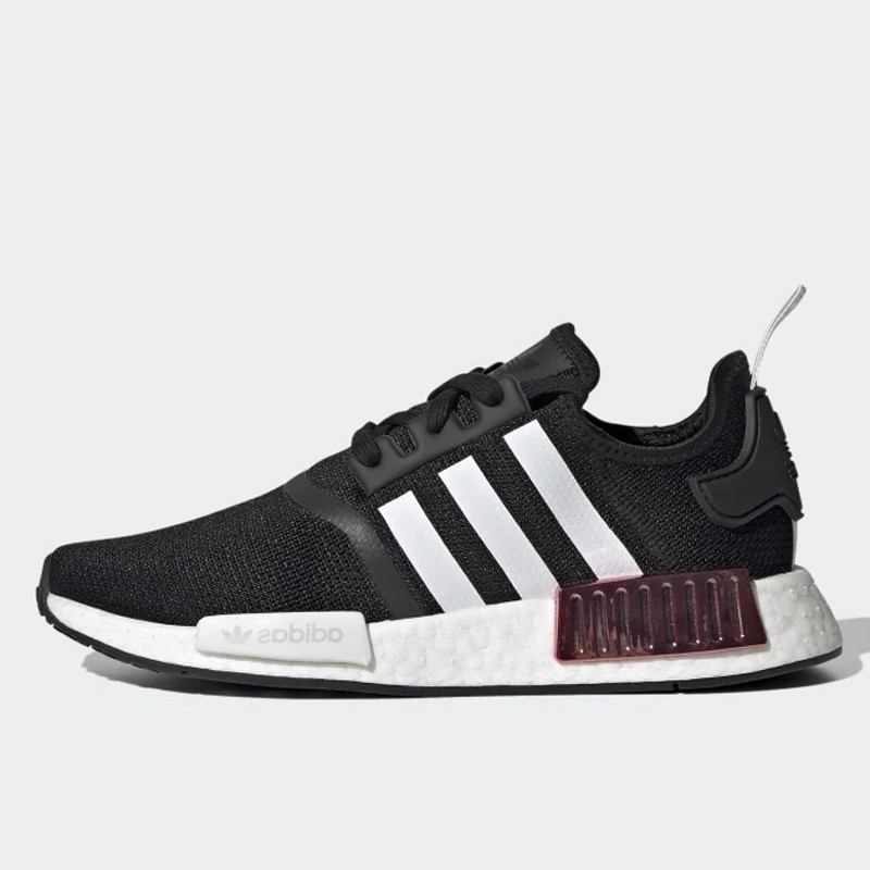 SEPATU SNEAKERS ADIDAS Wmns NMD_R1