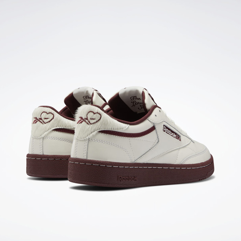 SEPATU SNEAKERS REEBOK Club C 85