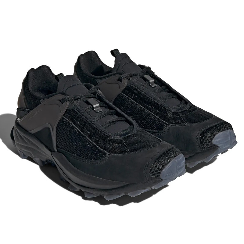 SEPATU TRAIL ADIDAS x OAMC Type O-5