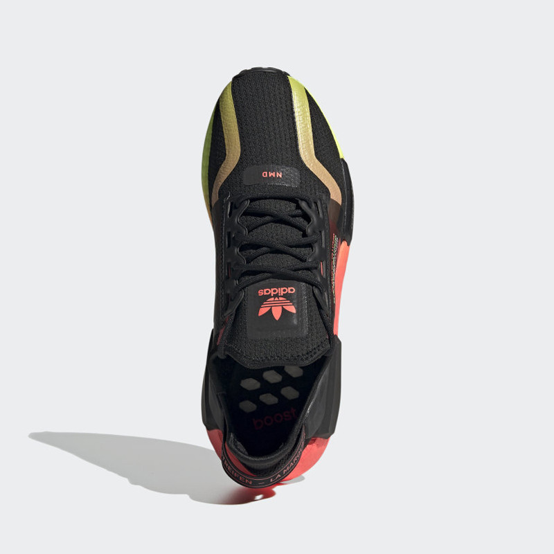 SEPATU SNEAKERS ADIDAS NMD_R1 V2