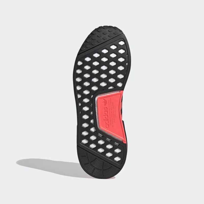 SEPATU SNEAKERS ADIDAS NMD_R1 V2