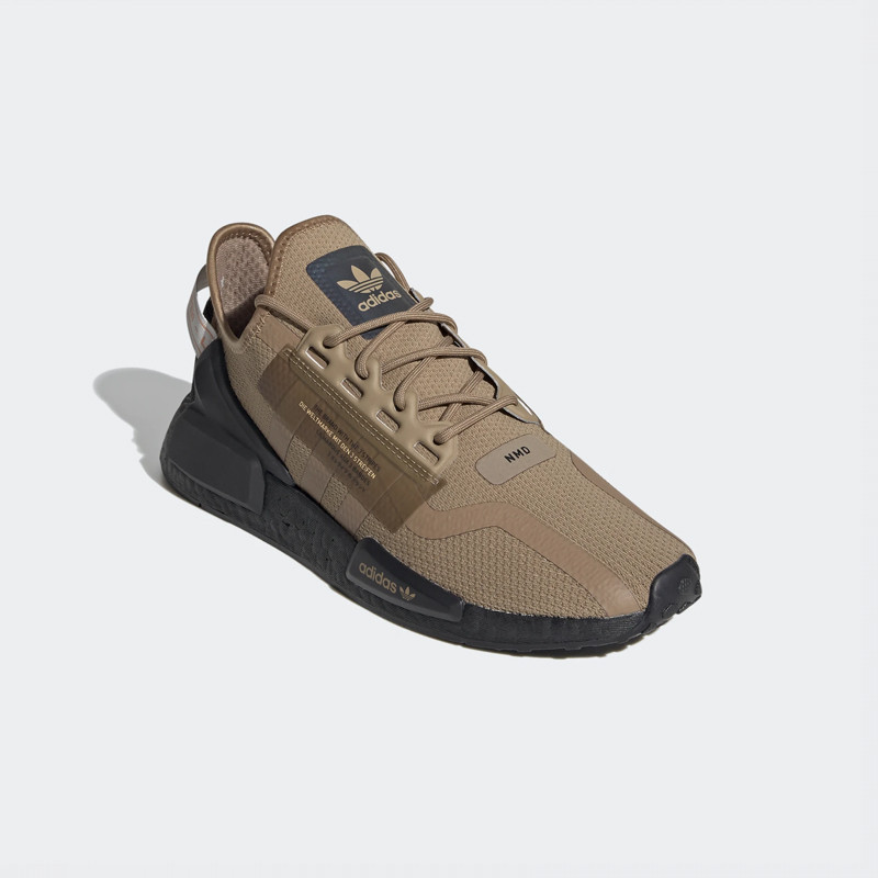 SEPATU SNEAKERS ADIDAS Nmd_R1 V2