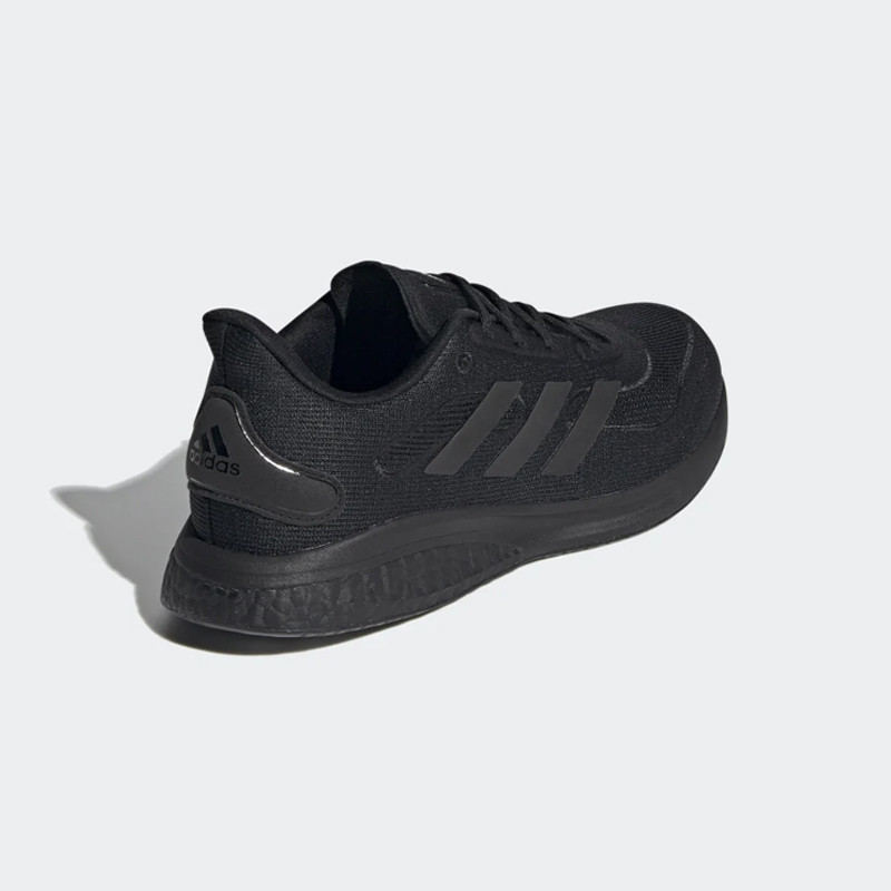 SEPATU LARI ADIDAS SUPERNOVA