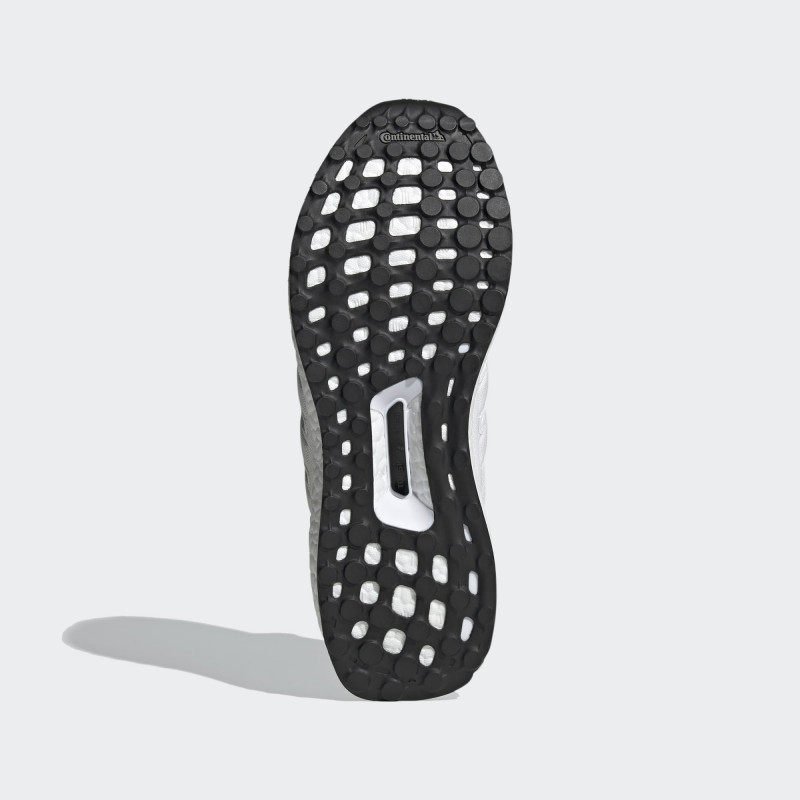 SEPATU LARI ADIDAS ULTRABOOST 5.0 DNA