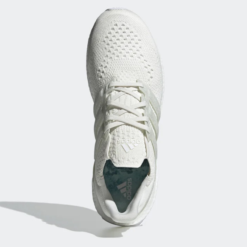 Jual SEPATU LARI Pria ADIDAS ULTRABOOST DNA X PARLEY Non Dyed