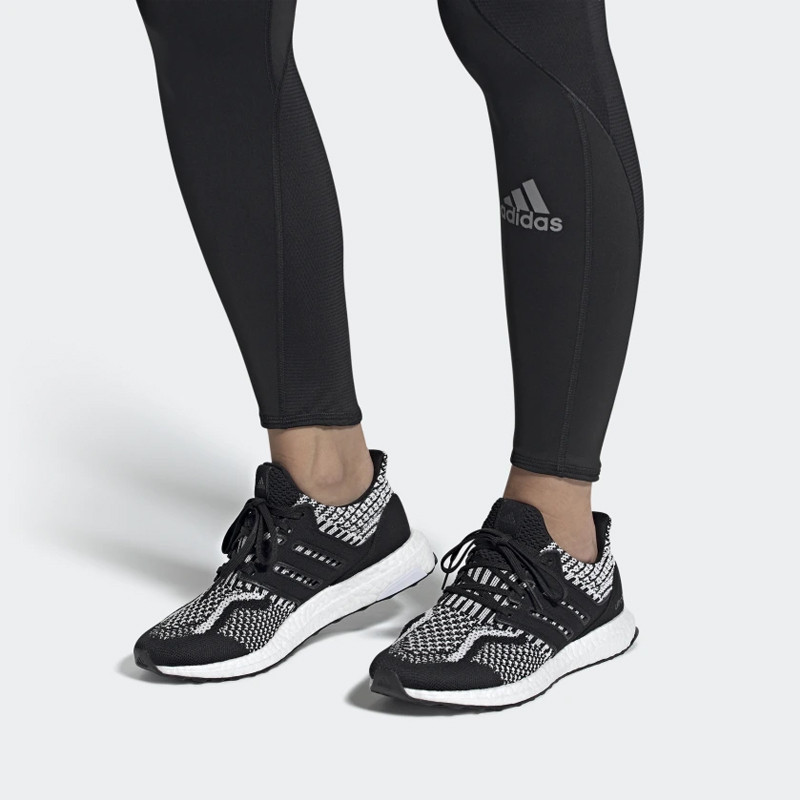 Wmns Ultraboost 5.0 DNA foto 4