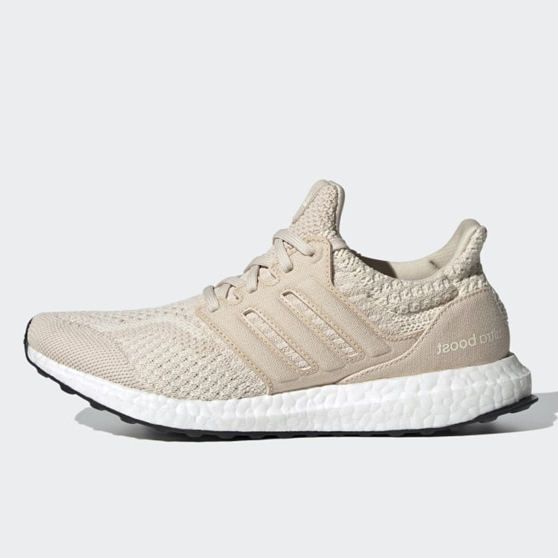 Sepatu Lari Adidas Wmns Ultraboost Dna Halo Ivory