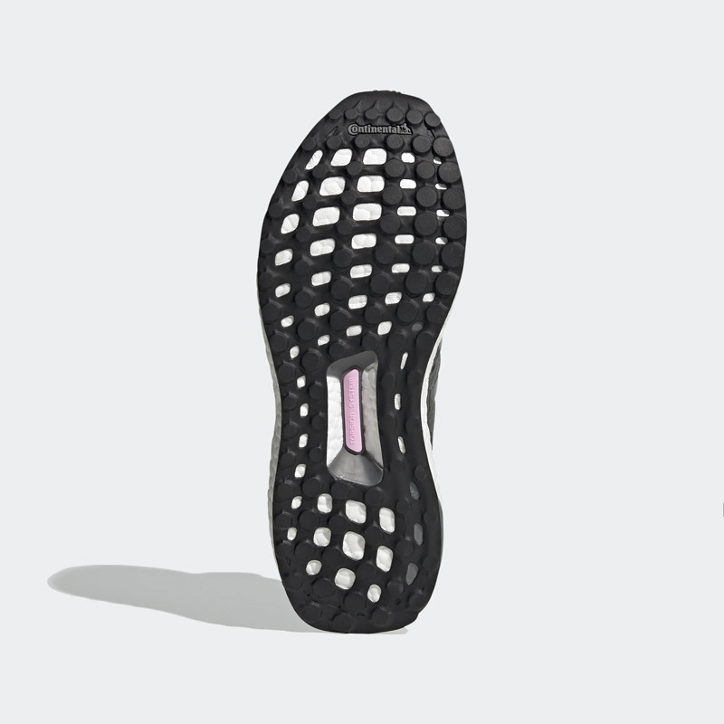 SEPATU LARI ADIDAS Wmns Ultraboost 5.0 DNA