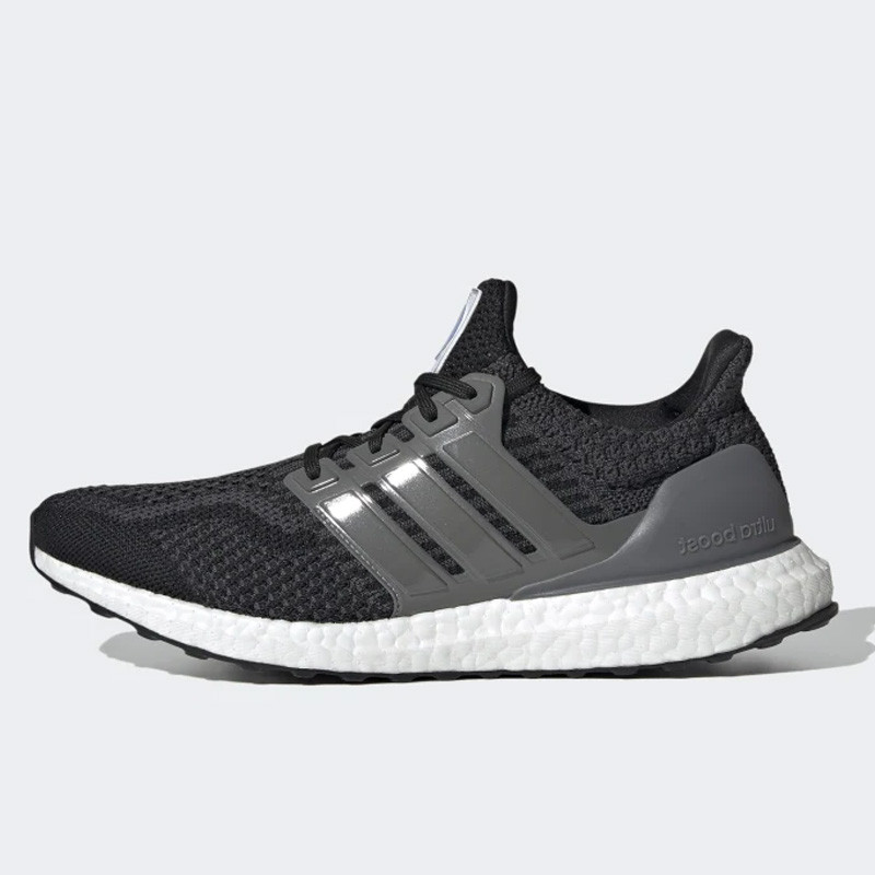 SEPATU LARI ADIDAS ULTRABOOST 5.0 DNA