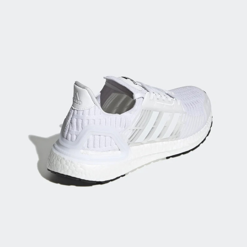 SEPATU LARI ADIDAS Ultraboost DNA CC_1