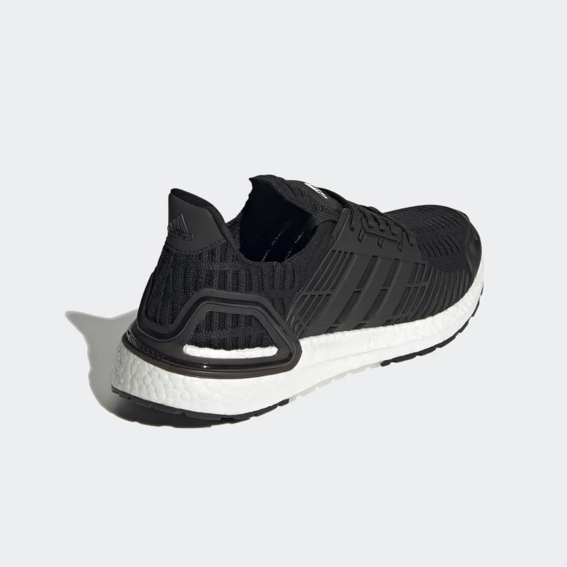 SEPATU LARI ADIDAS Ultraboost DNA CC_1